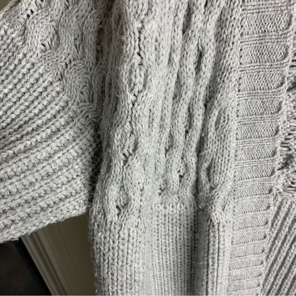 Ye Mak Sweater Gray Long Cardigan - Picture 6 of 8